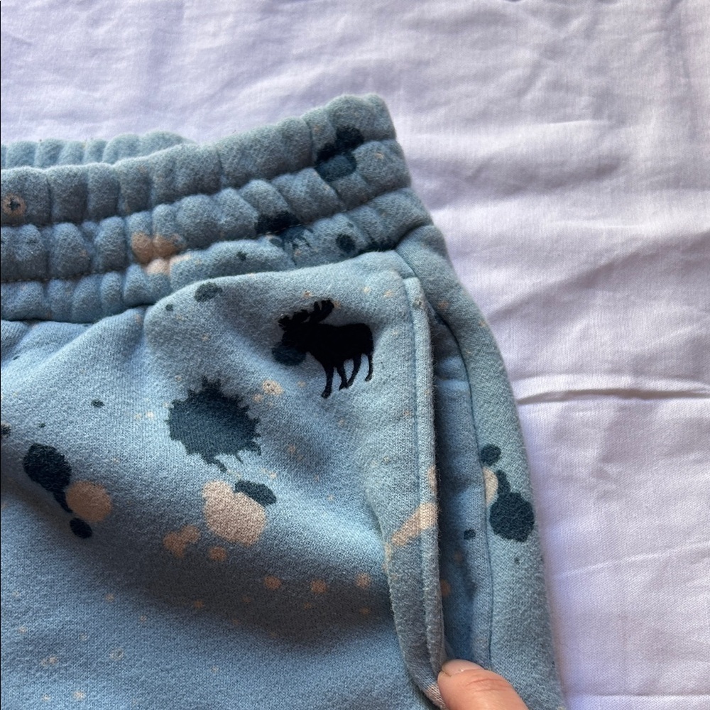 Abercrombie Kids Blue Splatter Sweatpants - Picture 2 of 7